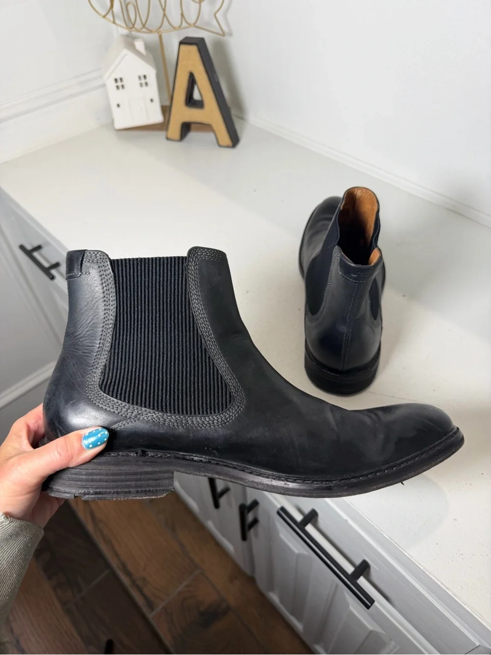G.H. Bass Chelsea Boots Men's 12 Black Leather Ankle Slip On Dress Boots